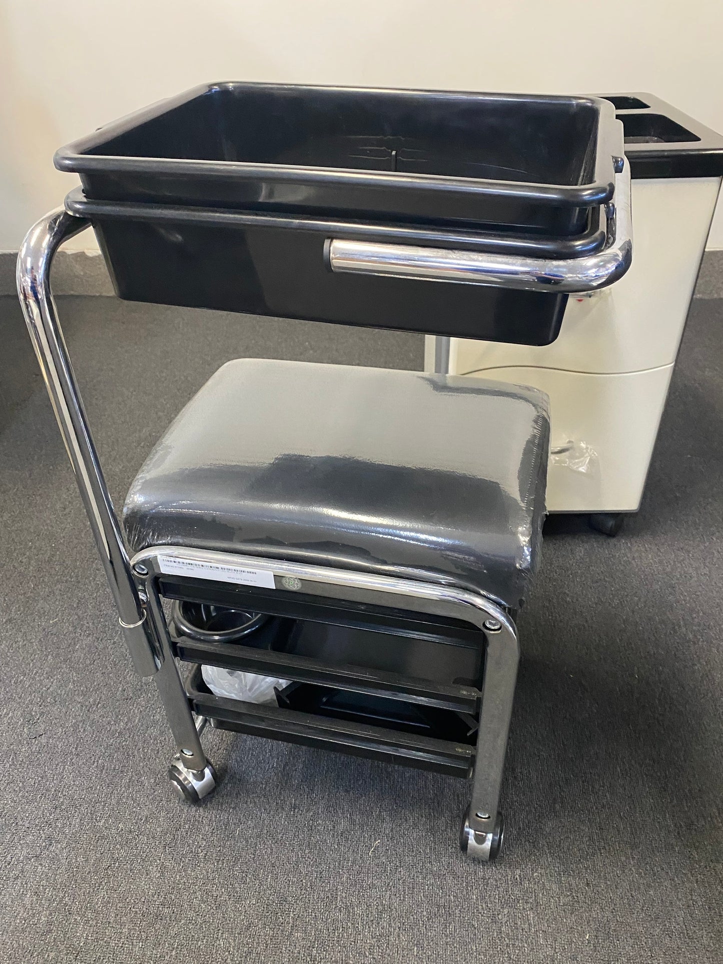 Beauty Trolley (Plastic) (Contact us for stock availbility)